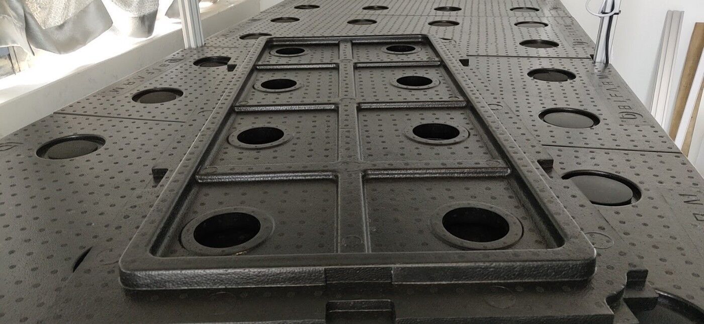 Bifarm EPP foam root chamber lids that enclose the root chamber and provide insulation to preserve cool temperatures